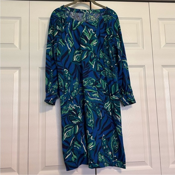 •LILLY PULITZER• Elianna 3/4 Sleeve T-Shirt Dress in Indigo Breeze Shady Gators - Picture 4 of 7